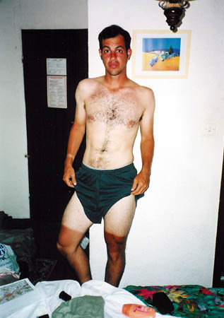 7. Если бы не загар, то сливался бы со стеной 7. Если бы не загар, то сливался бы со стеной загар, люди